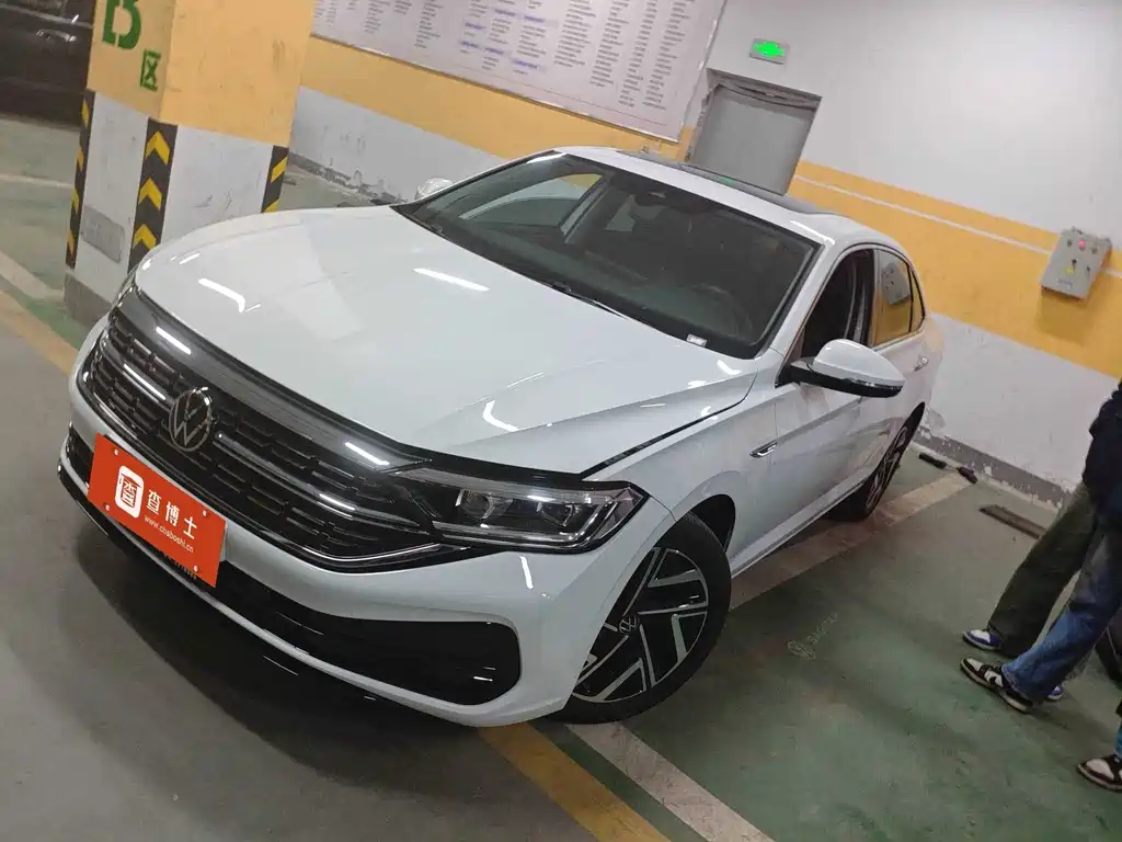 Volkswagen Sagitar 2024