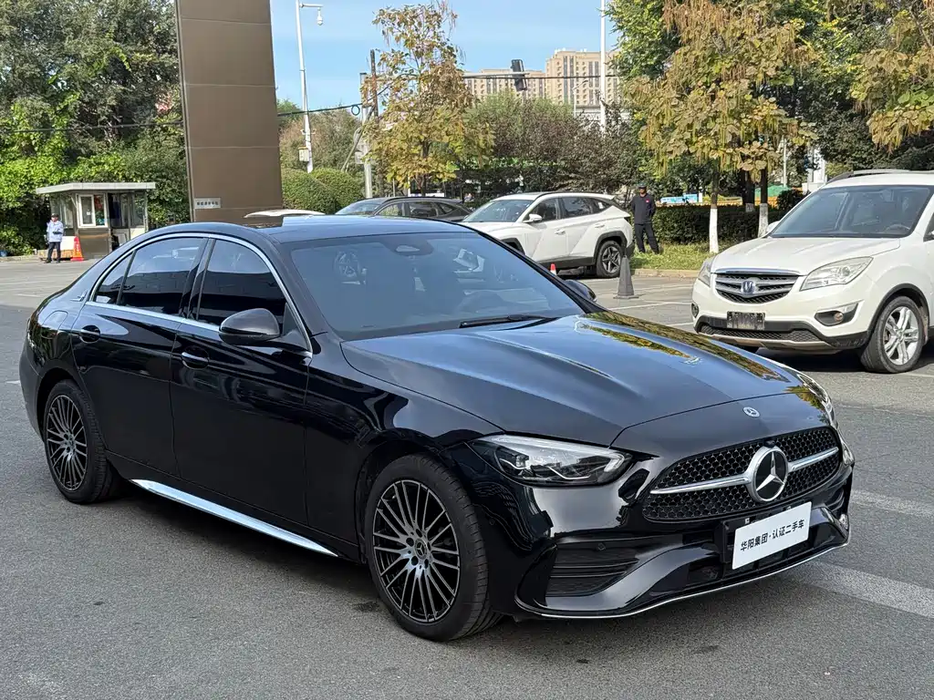 Mercedes-Benz C-Class — миниатюра 3