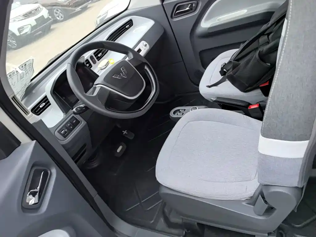 Wuling MINIEV — миниатюра 15