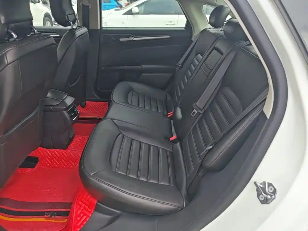 Ford Mondeo — миниатюра 17