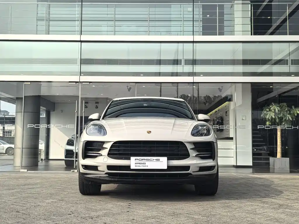 Porsche Macan — миниатюра 2