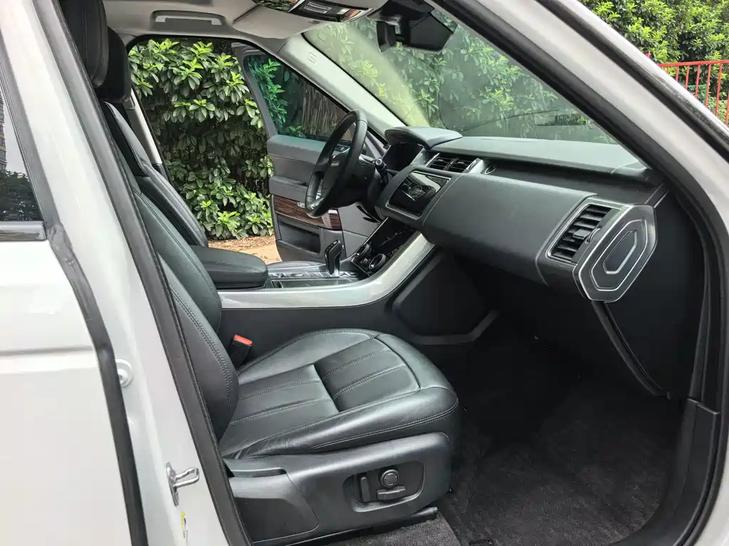 Land Rover Sport — миниатюра 5