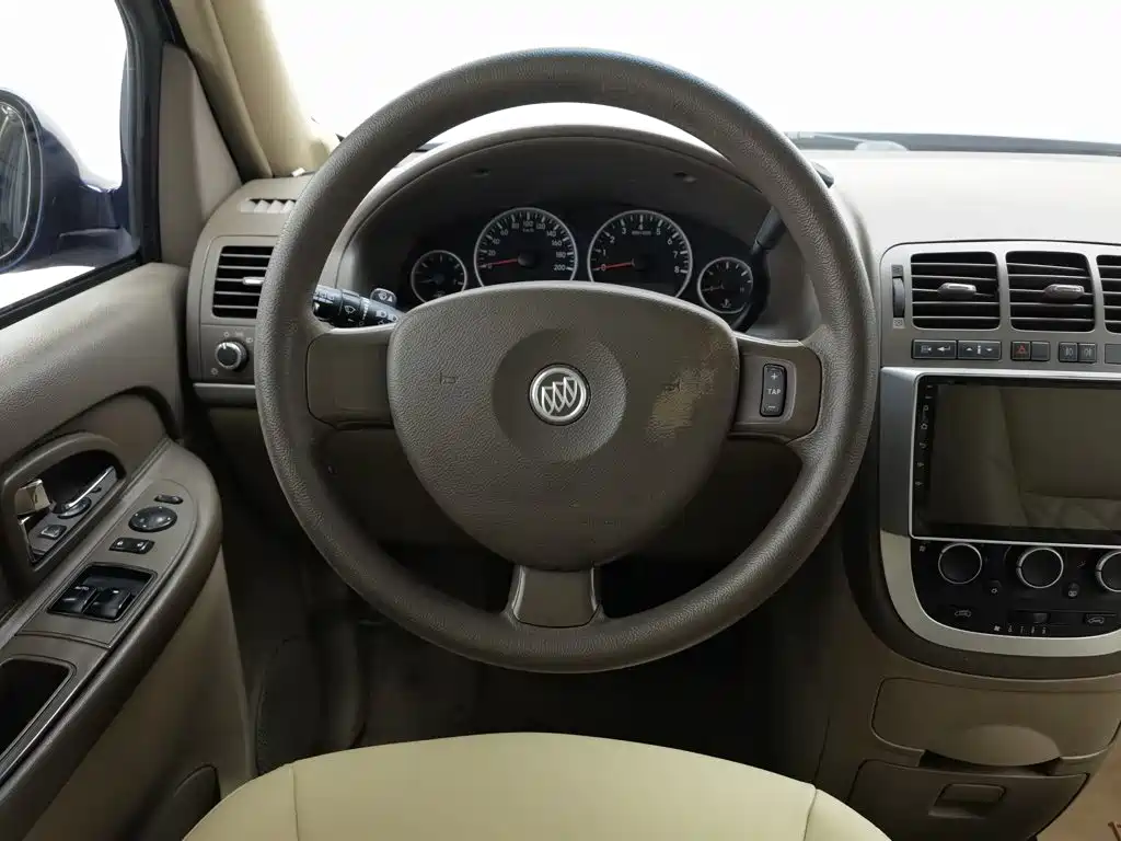 Buick GL8 — миниатюра 11
