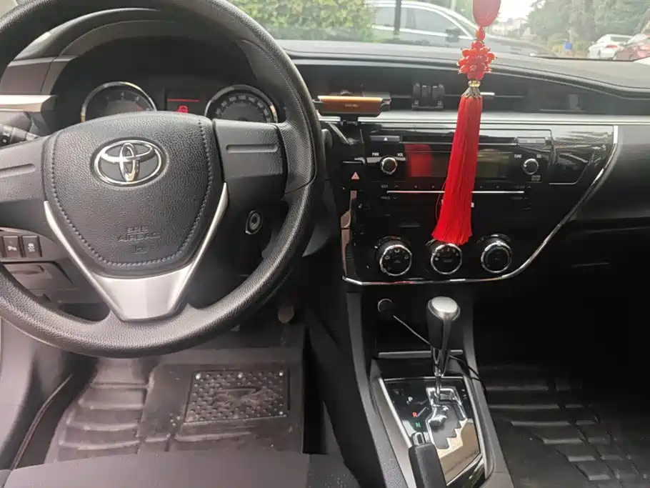 Toyota Corolla — миниатюра 12