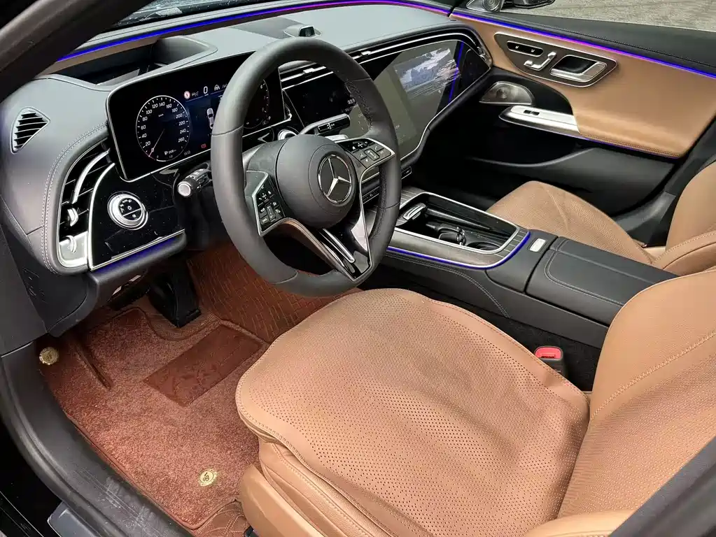 Mercedes-Benz E-Class — миниатюра 9