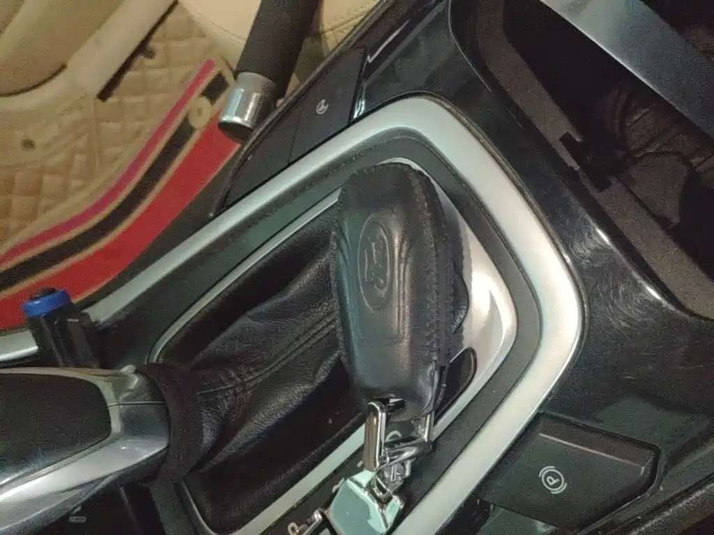 Ford Edge — миниатюра 9