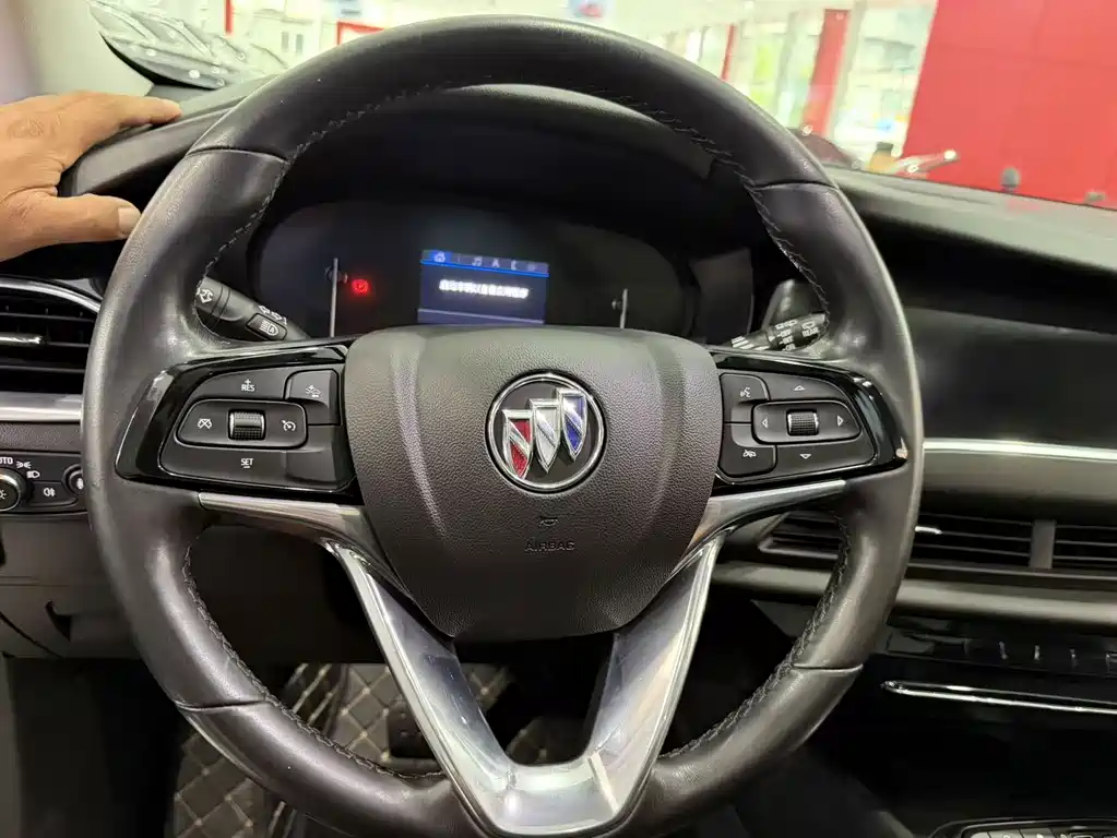Buick Enclave — миниатюра 10