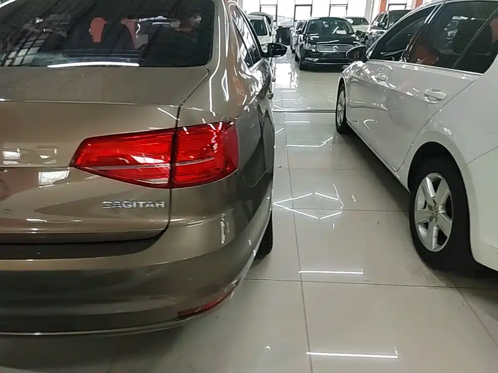 Volkswagen Sagitar — миниатюра 8