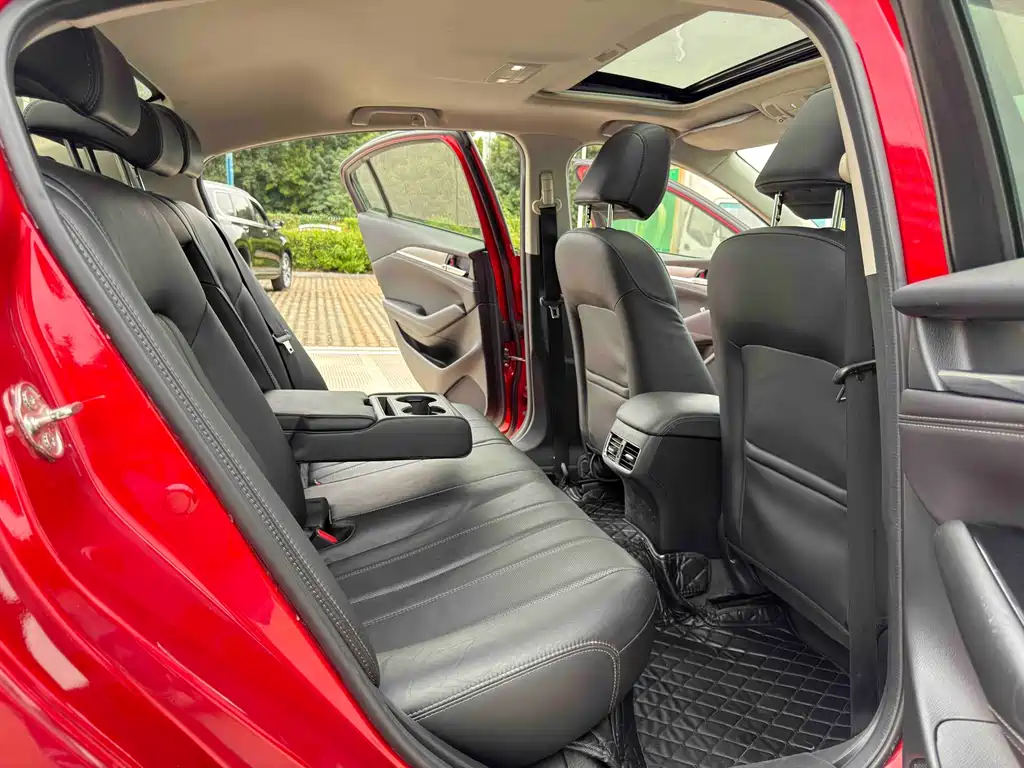 Mazda Atenza — миниатюра 10