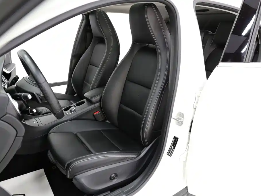 Mercedes-Benz GLA — миниатюра 7