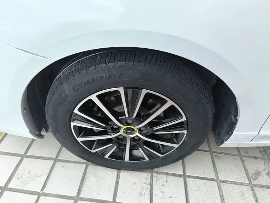 Roewe i5 — миниатюра 23