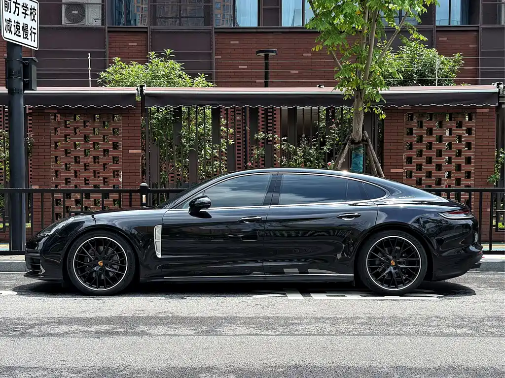 Porsche Panamera 2023 Panamera 4 Executive Long Wheelbase 2.9T