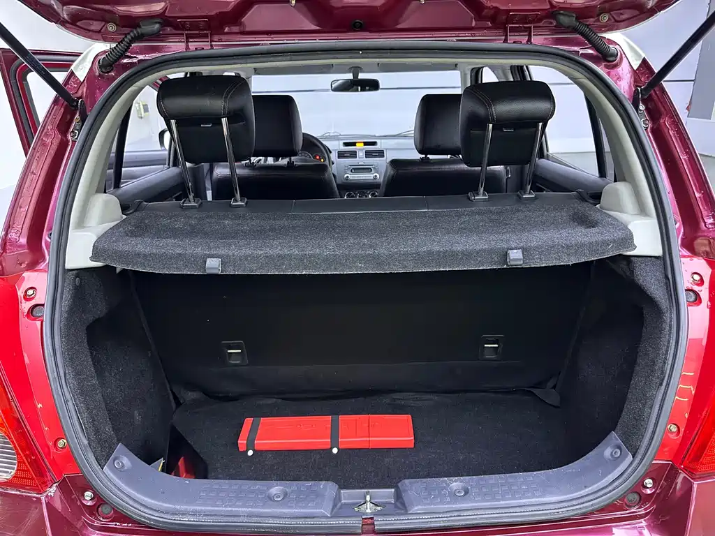 Suzuki Swift — миниатюра 12