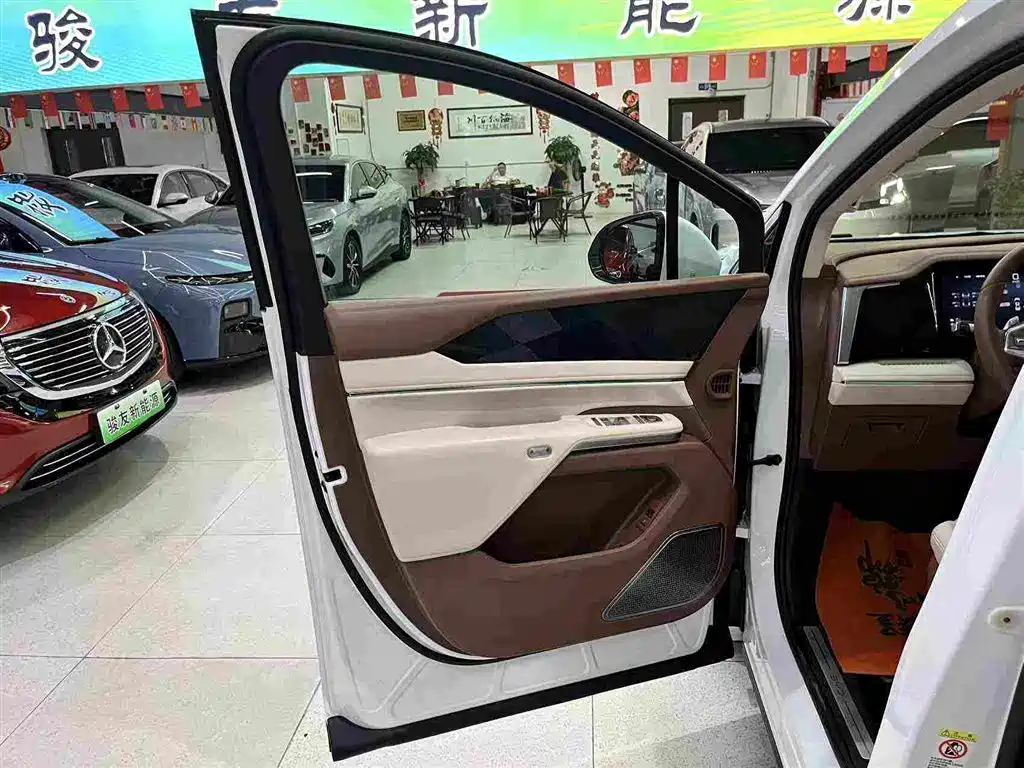 BYD Xia — миниатюра 23