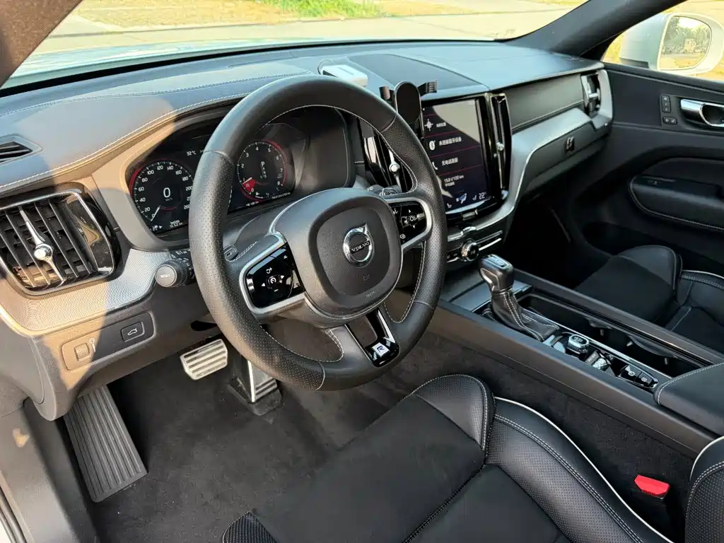 Volvo XC60 — миниатюра 18