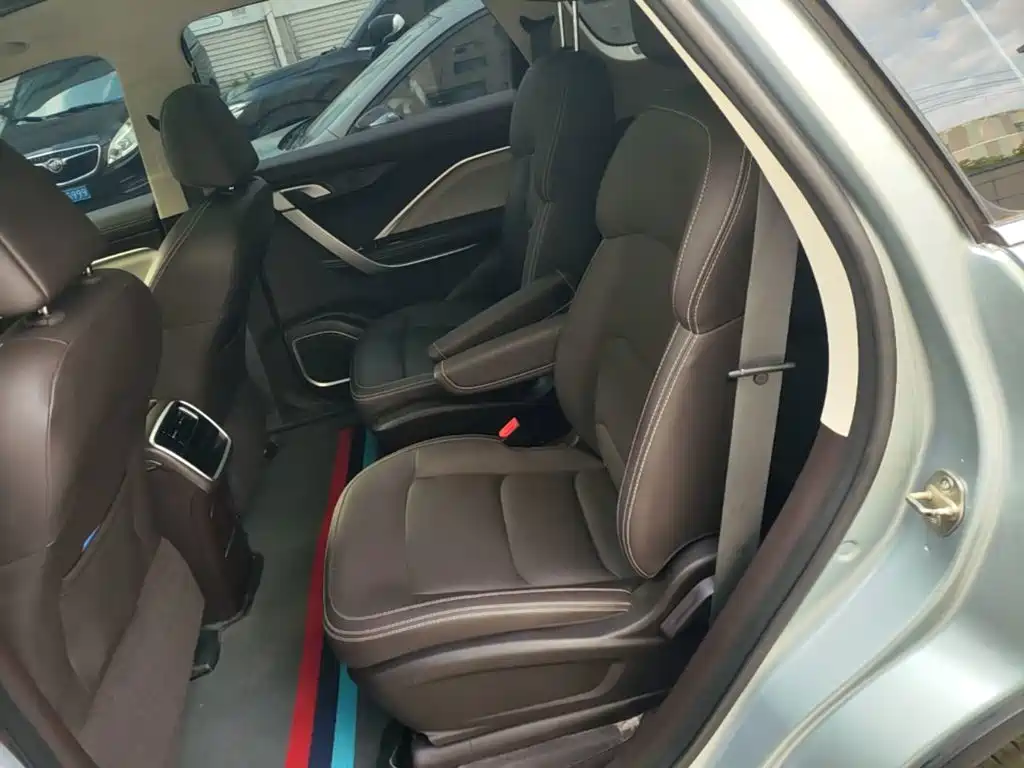 Geely Jia Ji — миниатюра 17