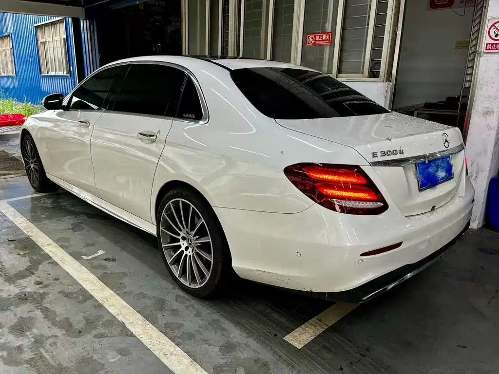 Mercedes-Benz E-Class E 2016 E 300 L Sport Fashion