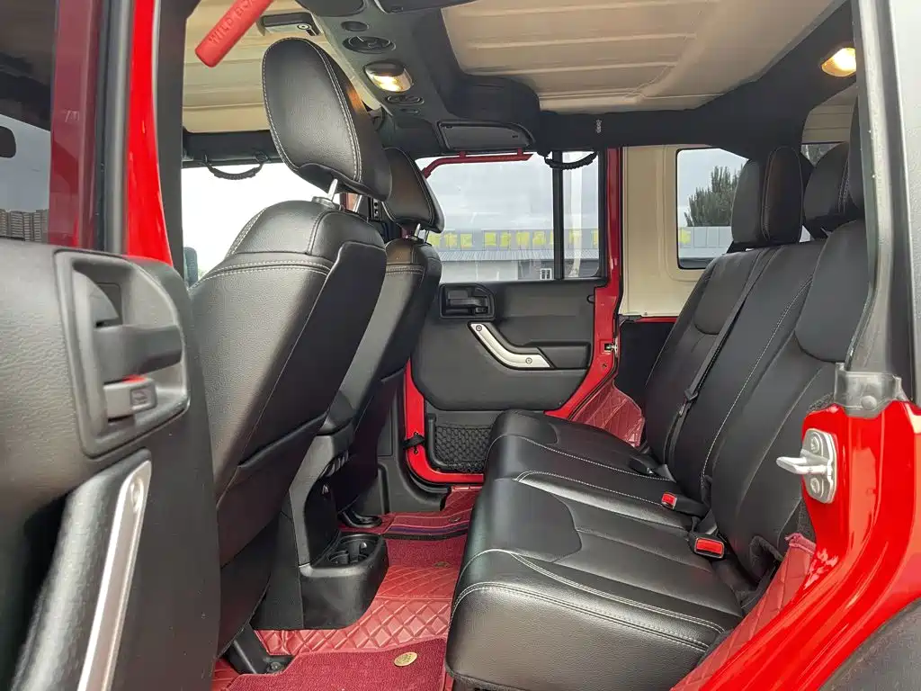 Jeep Wrangler — миниатюра 13