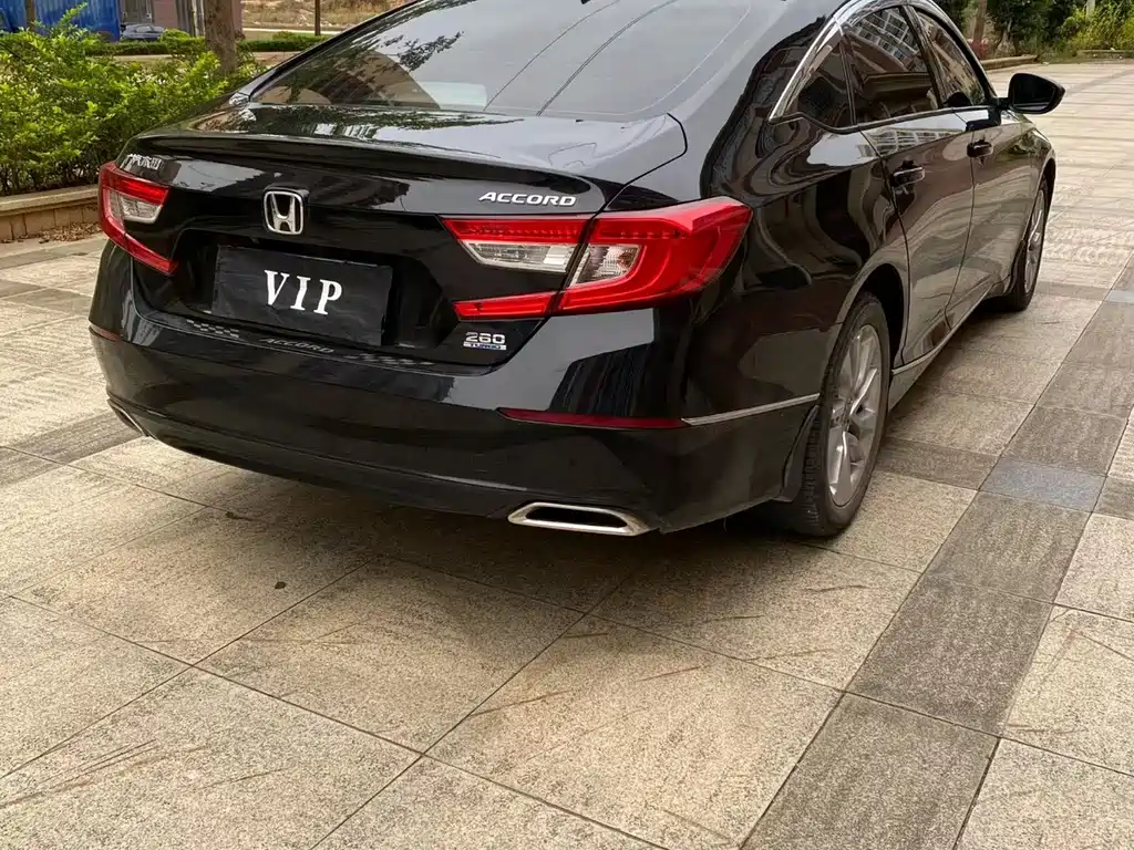 Honda Accord — миниатюра 6