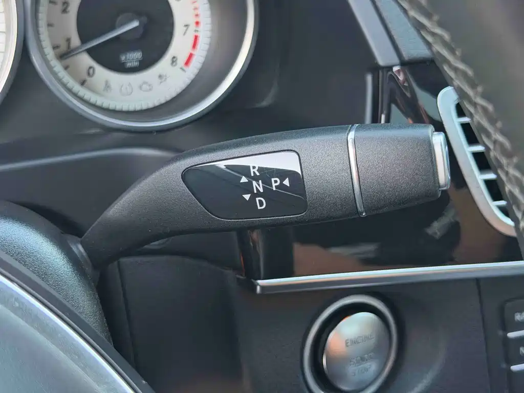 Mercedes-Benz E-Class — миниатюра 18