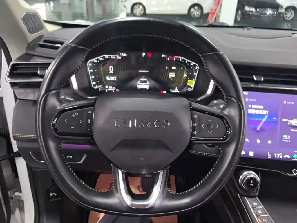 Lynk & Co 05 — миниатюра 11