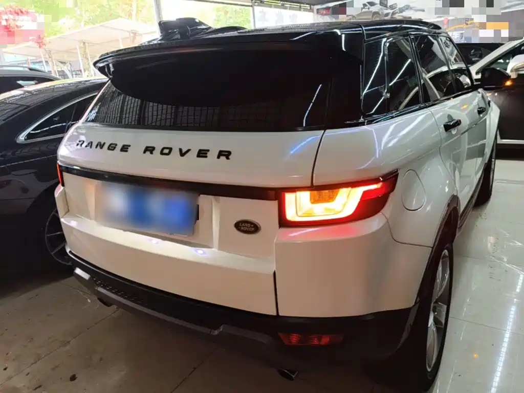 Land Rover Evoque — миниатюра 6