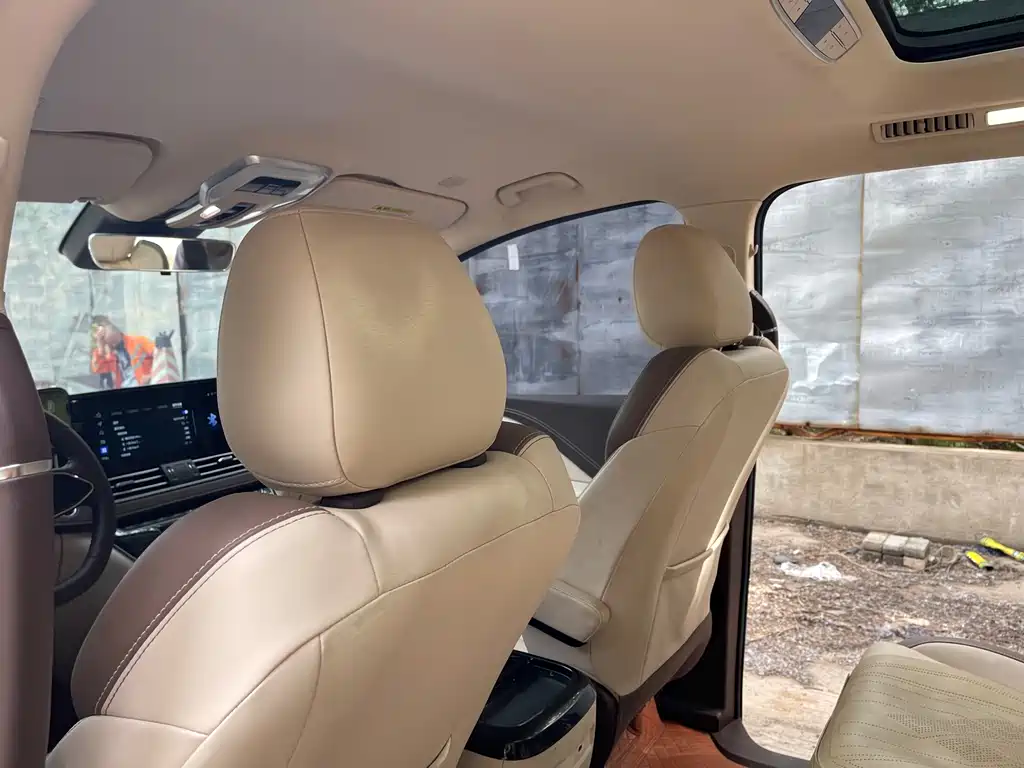 Bestune M9 2023 2.0T Premium