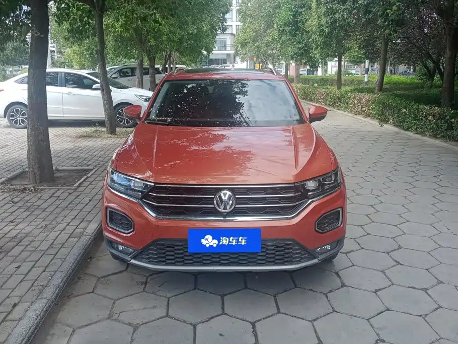 Volkswagen T-Roc — миниатюра 2