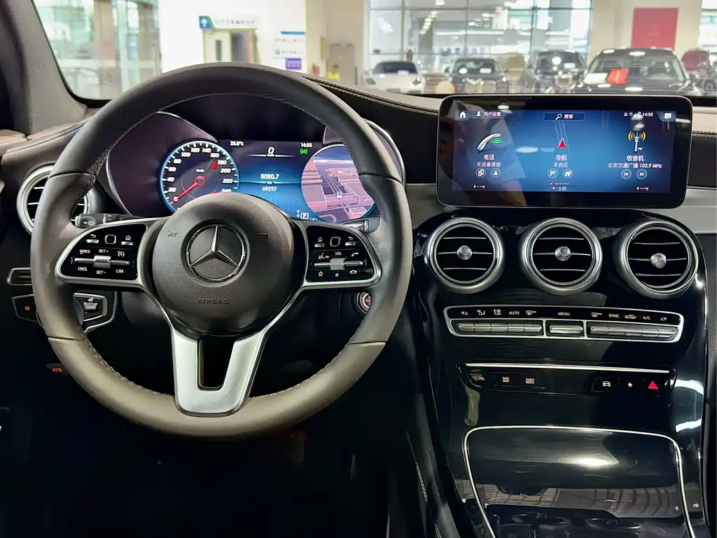 Mercedes-Benz GLC — миниатюра 5