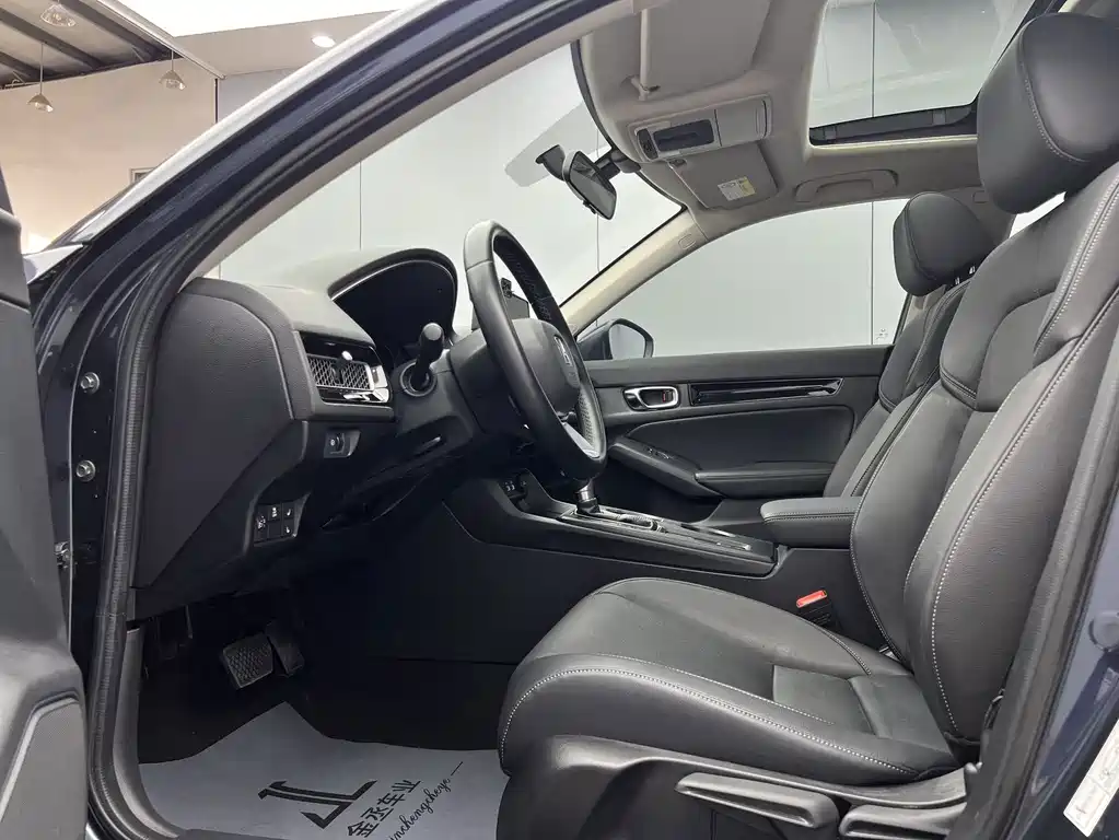 Honda Civic — миниатюра 7