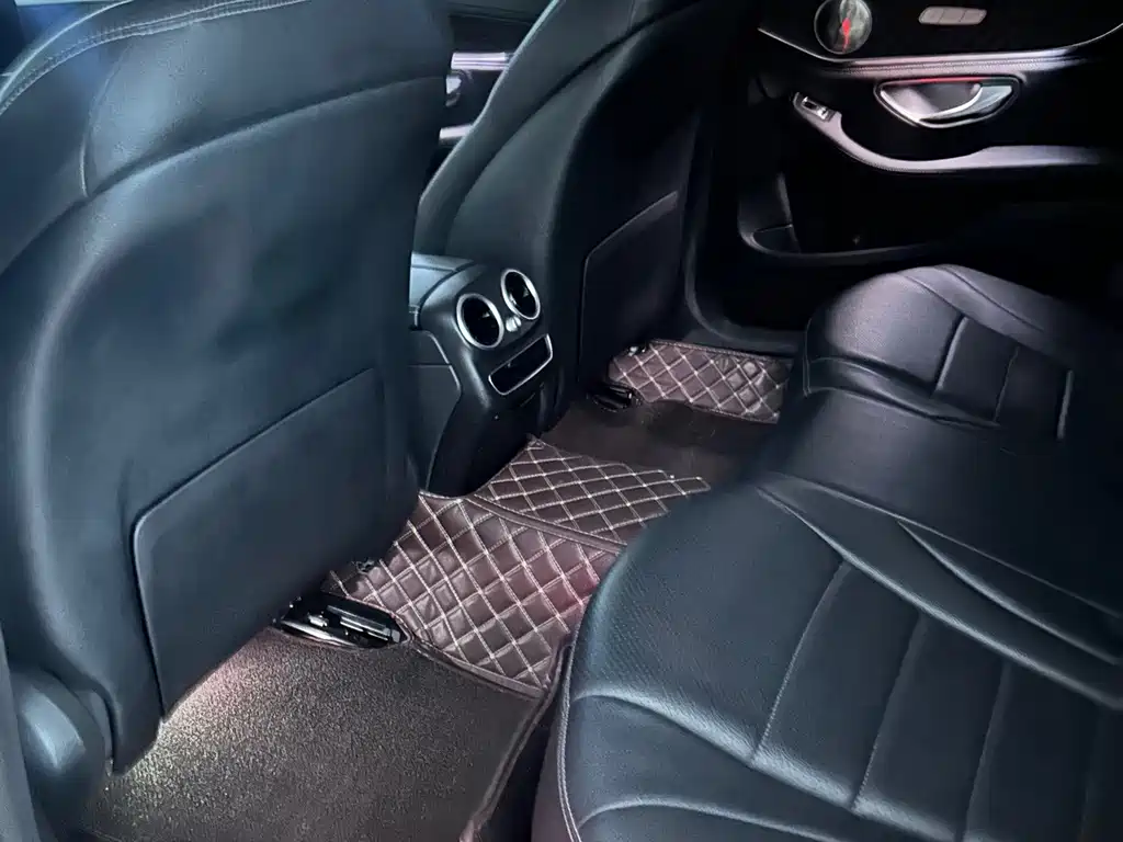 Mercedes-Benz C-Class — миниатюра 5