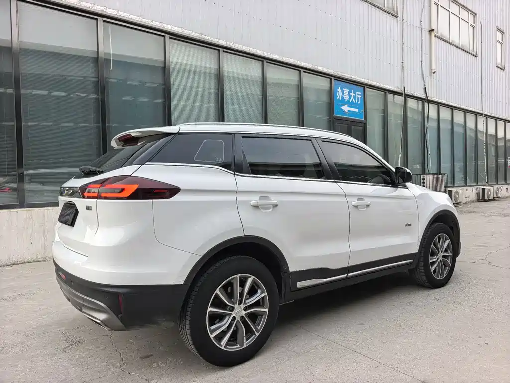 Geely Boyue — миниатюра 6