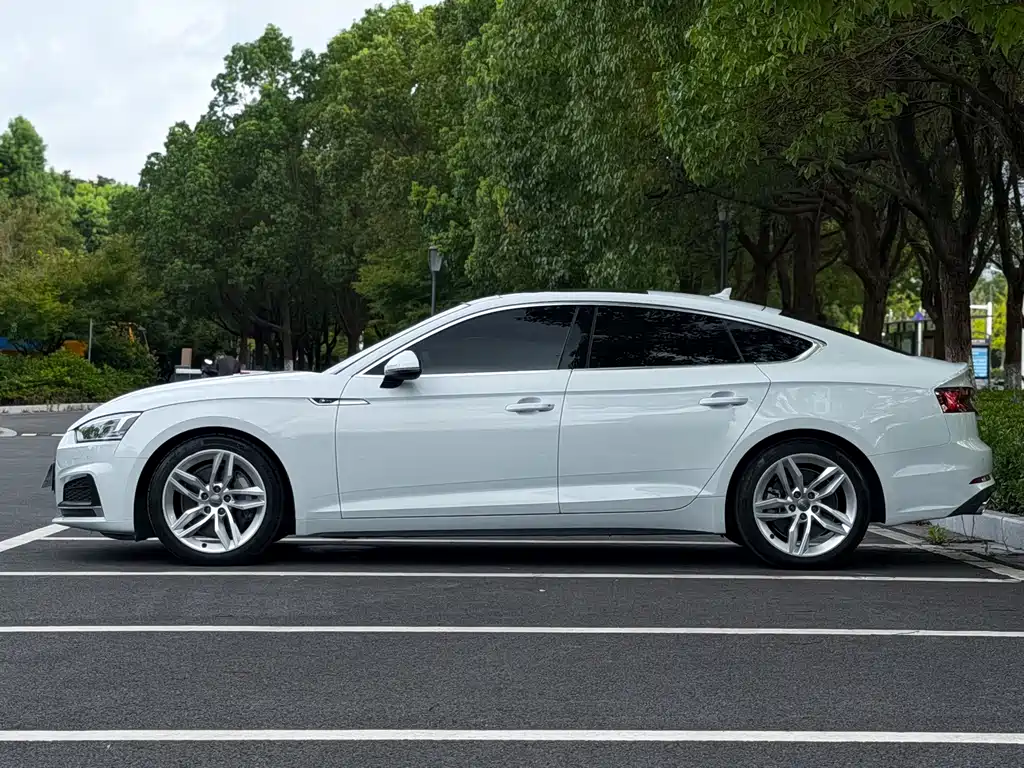 Audi A5 (Import) — миниатюра 3