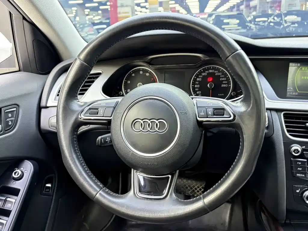 Audi A4L — миниатюра 7