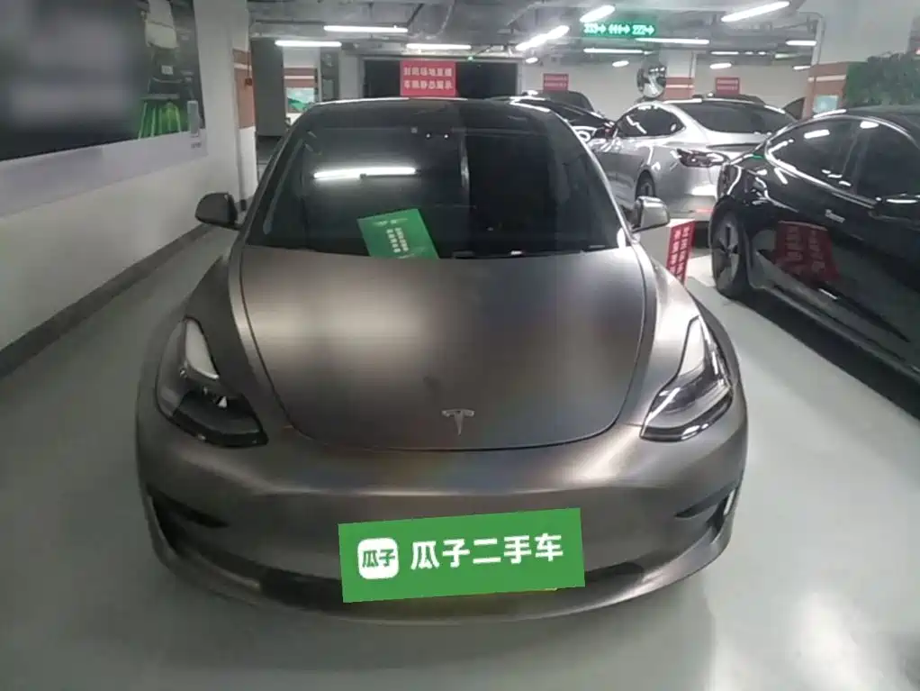 Tesla Model 3 — миниатюра 3