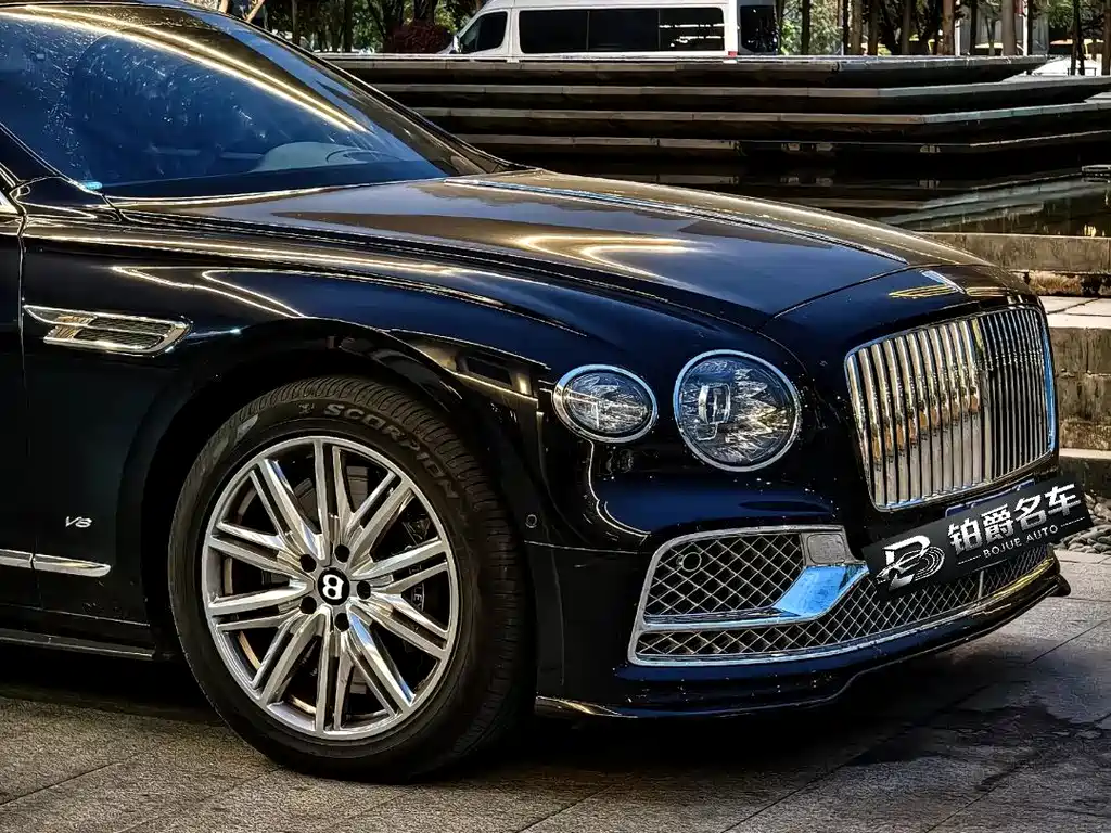 Bentley Flying Spur — миниатюра 3