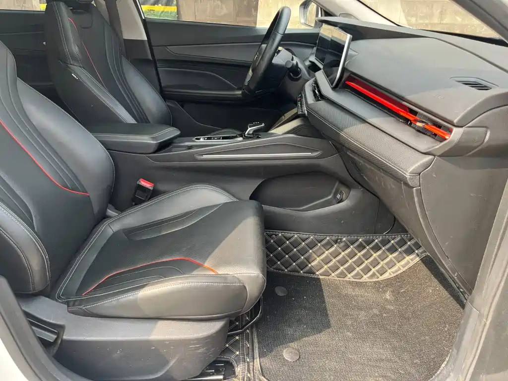 Geely Binrui — миниатюра 15