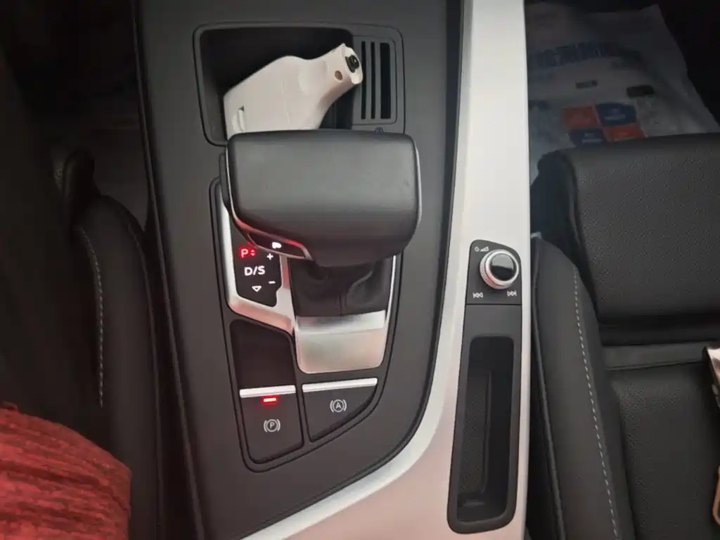 Audi A4L — миниатюра 14