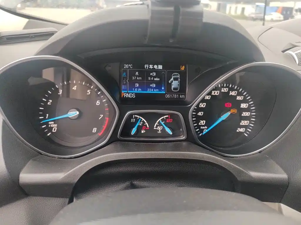 Ford Kuga — миниатюра 7