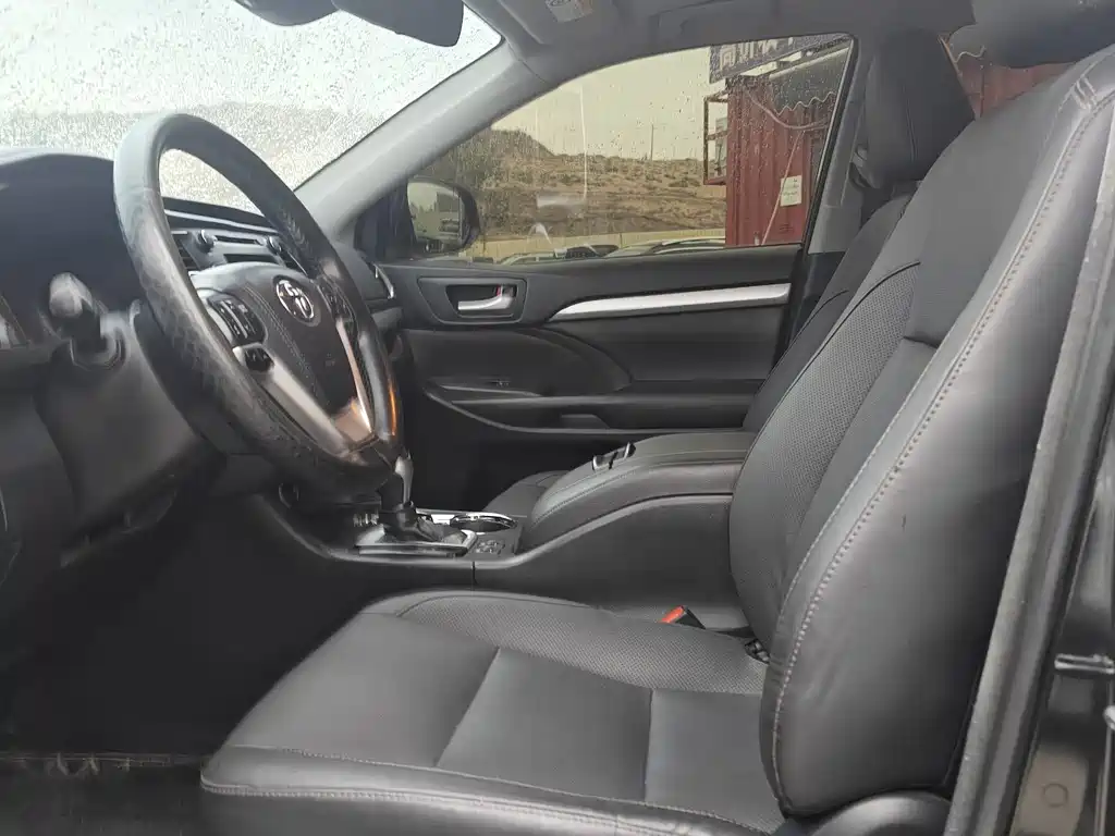 Toyota Highlander — миниатюра 4