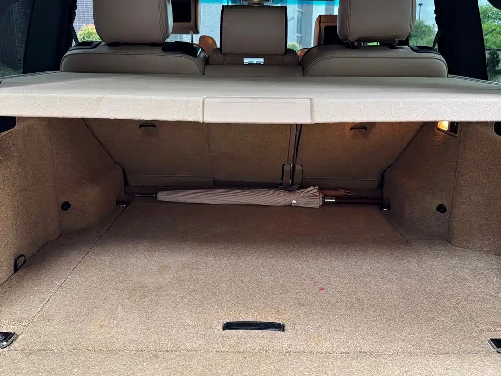 Land Rover Range Rover — миниатюра 15