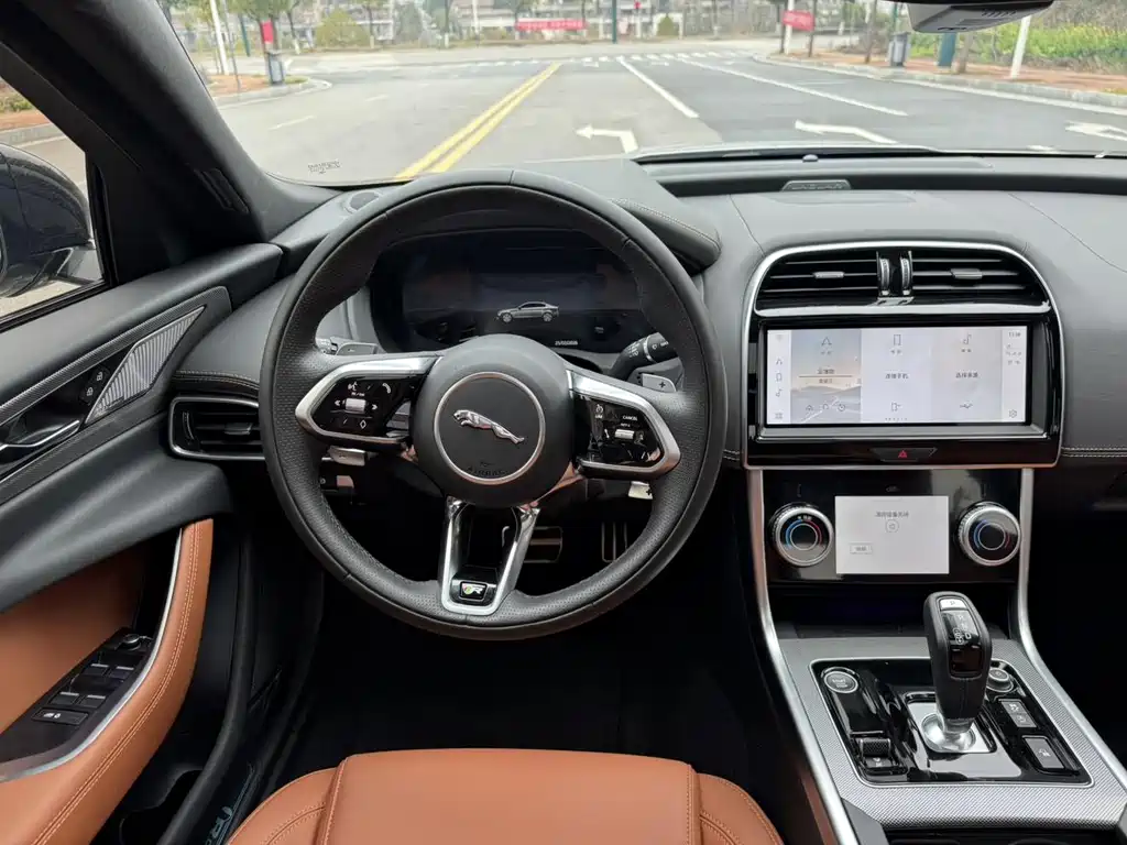 Jaguar XEL — миниатюра 16