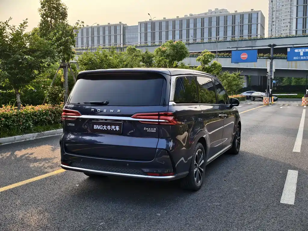 Roewe iMAX8 2022 400TGI