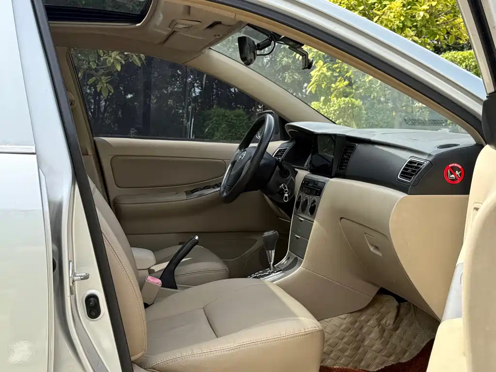 Toyota Corolla — миниатюра 12