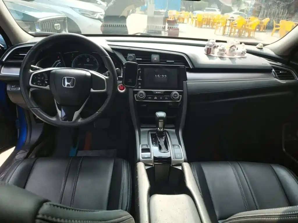 Honda Civic — миниатюра 10
