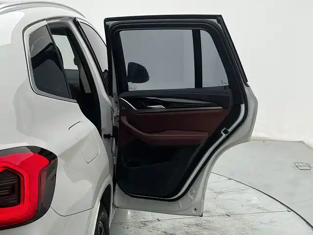 BMW X3 — миниатюра 19