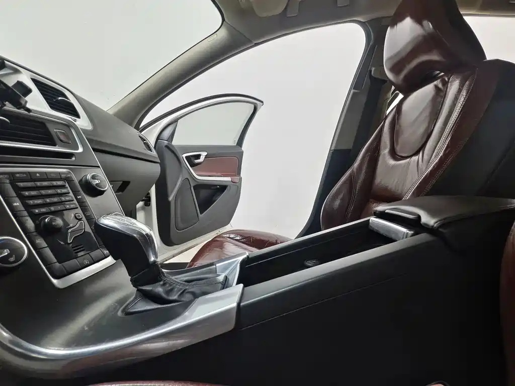 Volvo V60 — миниатюра 11