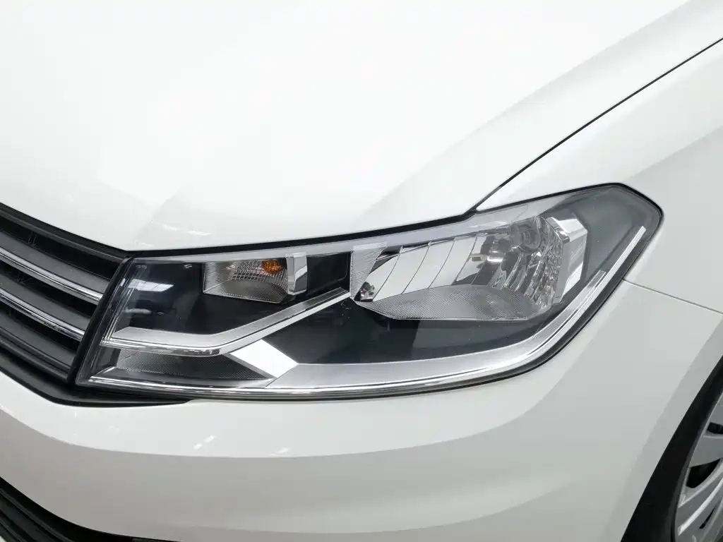 Volkswagen Santana — миниатюра 7
