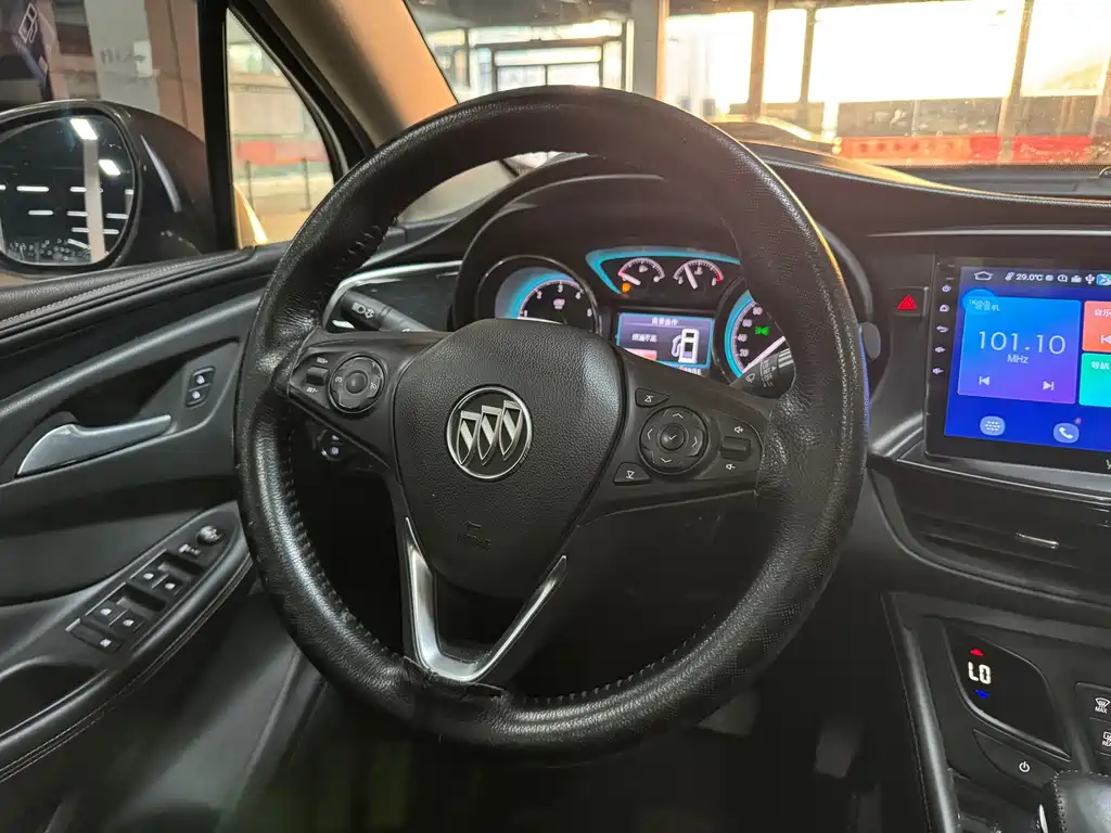 Buick Envision Plus — миниатюра 15