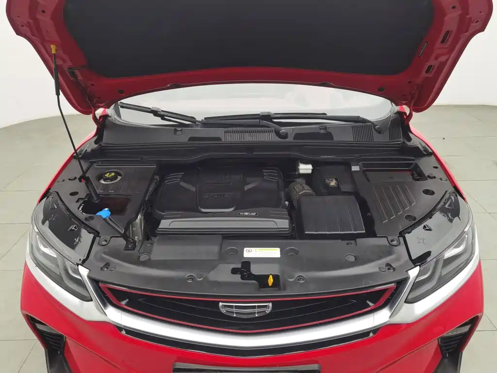 Geely Binyue — миниатюра 6